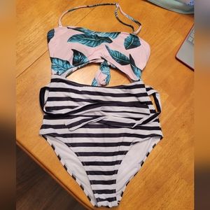 *Never Worn* Cupshe one piece swimsuit large